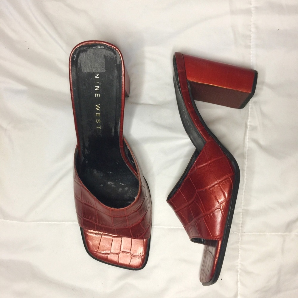 NINE WEST 8M Red Leather Heels